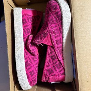 Toms Avalon Pink Canvas Shoe - Size 5